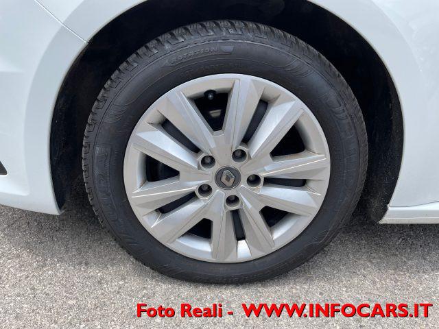 RENAULT Megane Sporter Blue dCi 115 CV Business AUTOCARRO N1