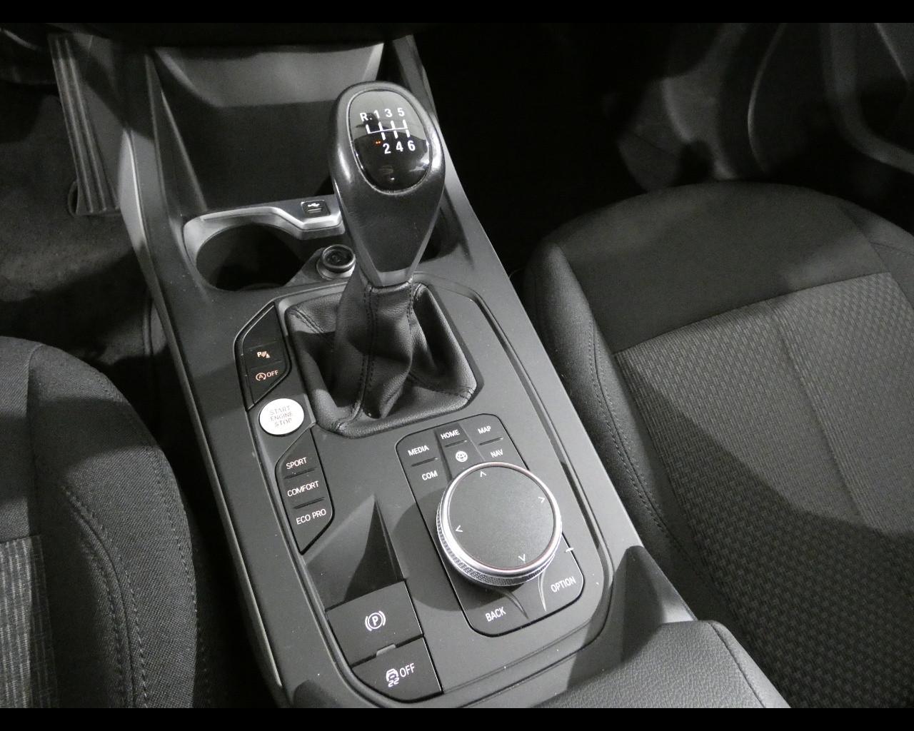 BMW Serie 1 (F40) - 116d 5p. Business Advantage
