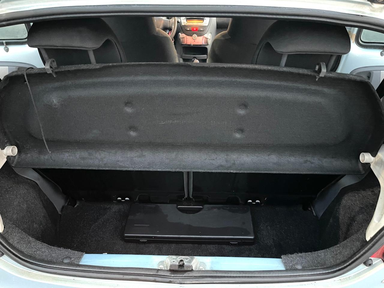 Toyota Aygo 1.0 12V VVT-i 5 porte Sol