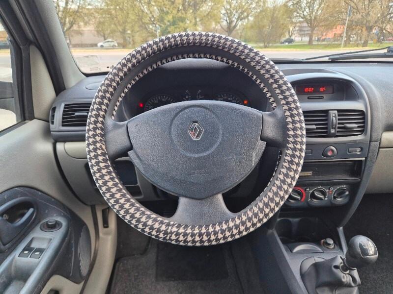 RENAULT Clio 2ª serie Clio 1.2 cat 3 porte Exp...