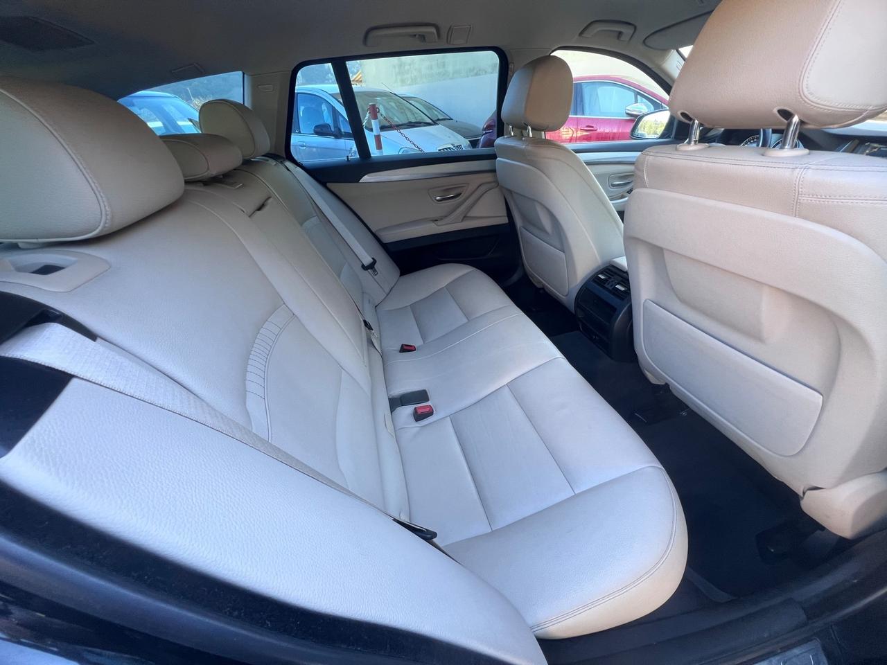 Bmw 525 525d xDrive Touring Luxury