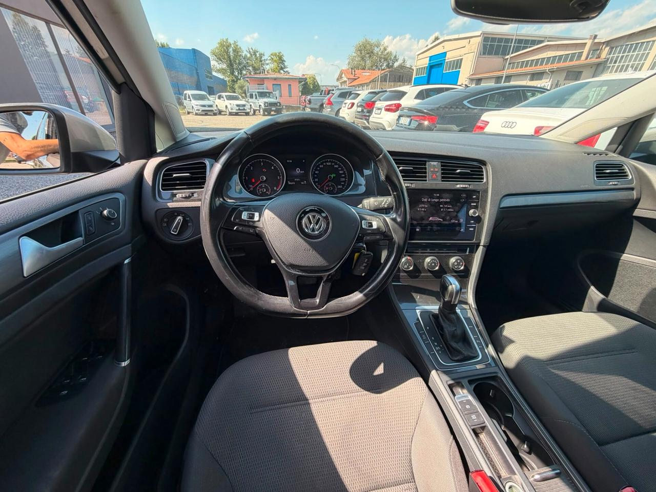 Volkswagen Golf 2.0 TDI DSG 5p. Business BlueMotion Technology