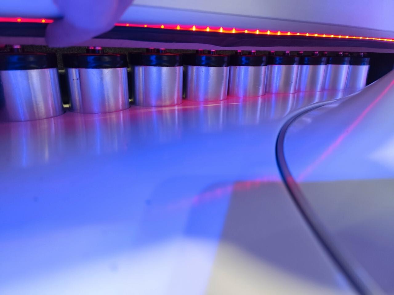 Volkswagen New Beetle AUTO DEMO SOUND QUALITY BRAND ALPINE WRAPPATA