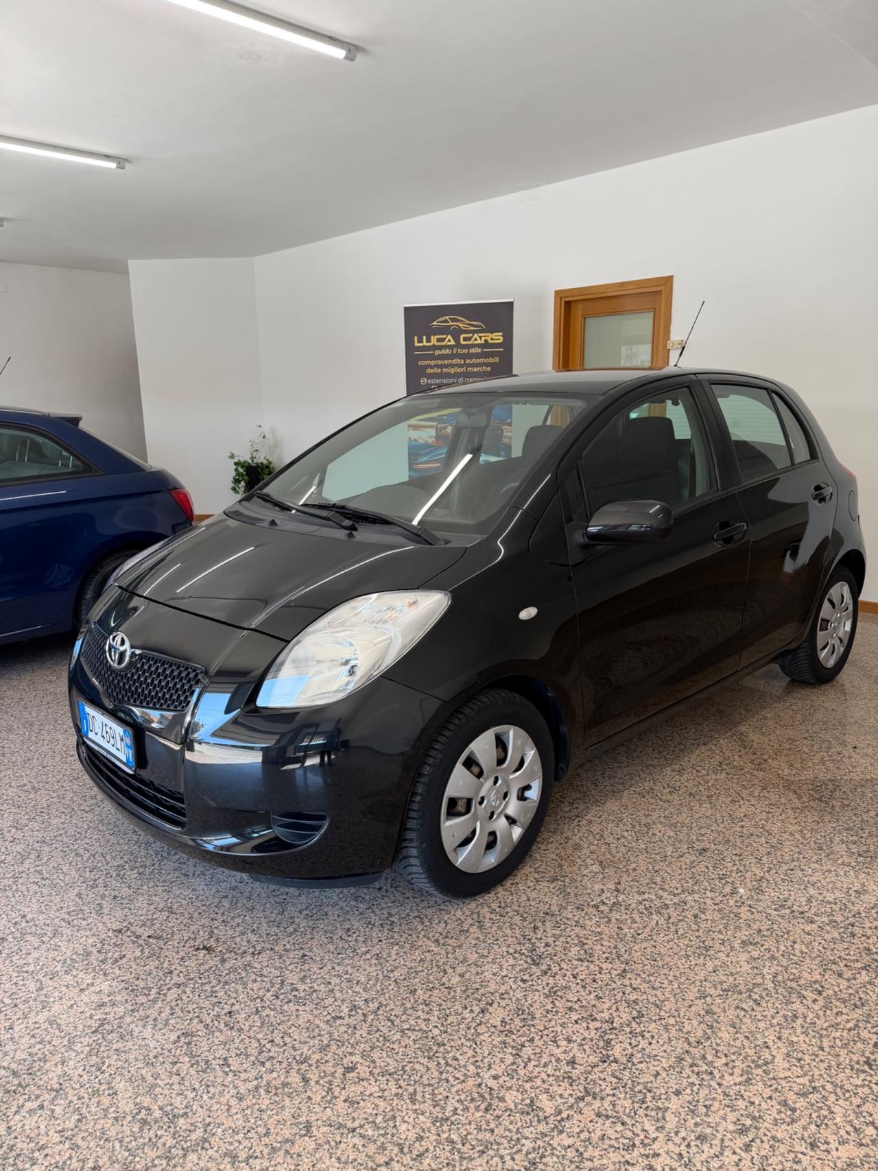 Toyota Yaris 1.3 5 porte Sol