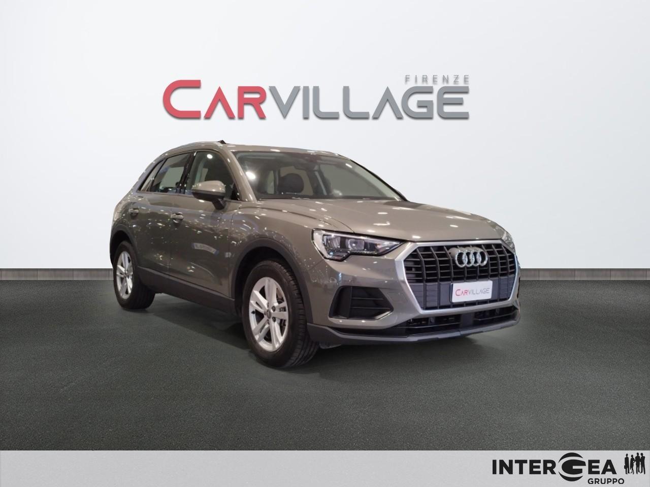 AUDI Q3 35 2.0 tdi Business s-tronic