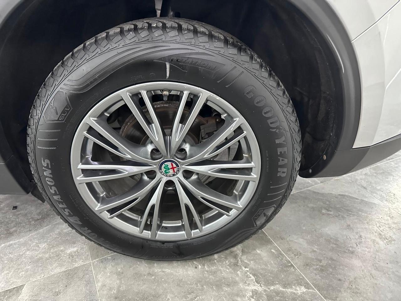 Alfa Romeo Stelvio 2.2 Turbodiesel 210 CV AT8 Q4 Executive