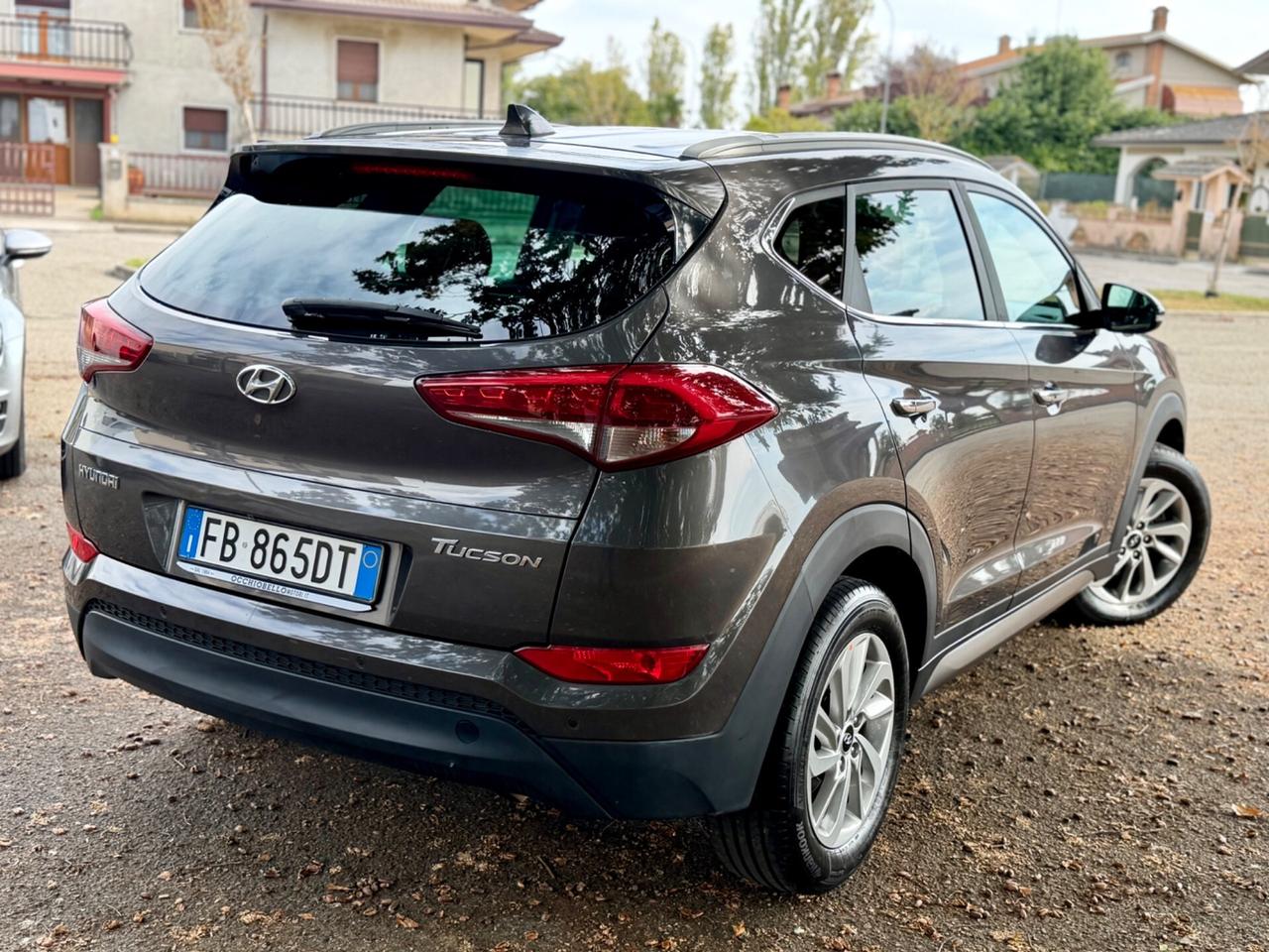 Hyundai Tucson 1.7 CRDi XPossible Garanzia 12 Mesi