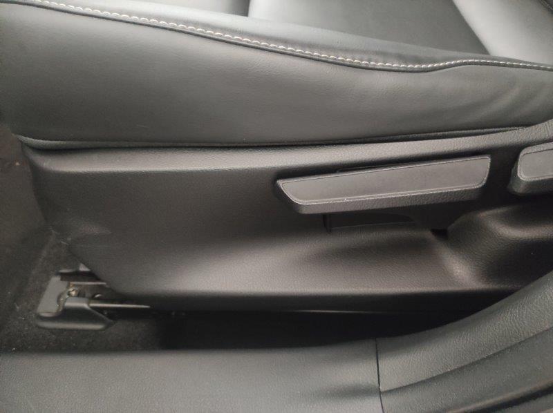 LEXUS UX - UX Hybrid Design