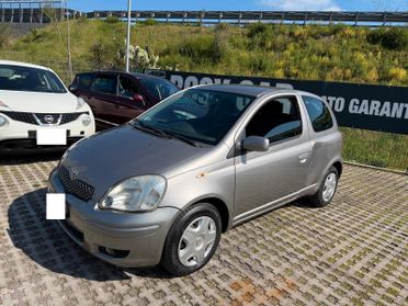 Toyota Yaris 1.4 tdi D-4D cat 3 porte Sol-2005