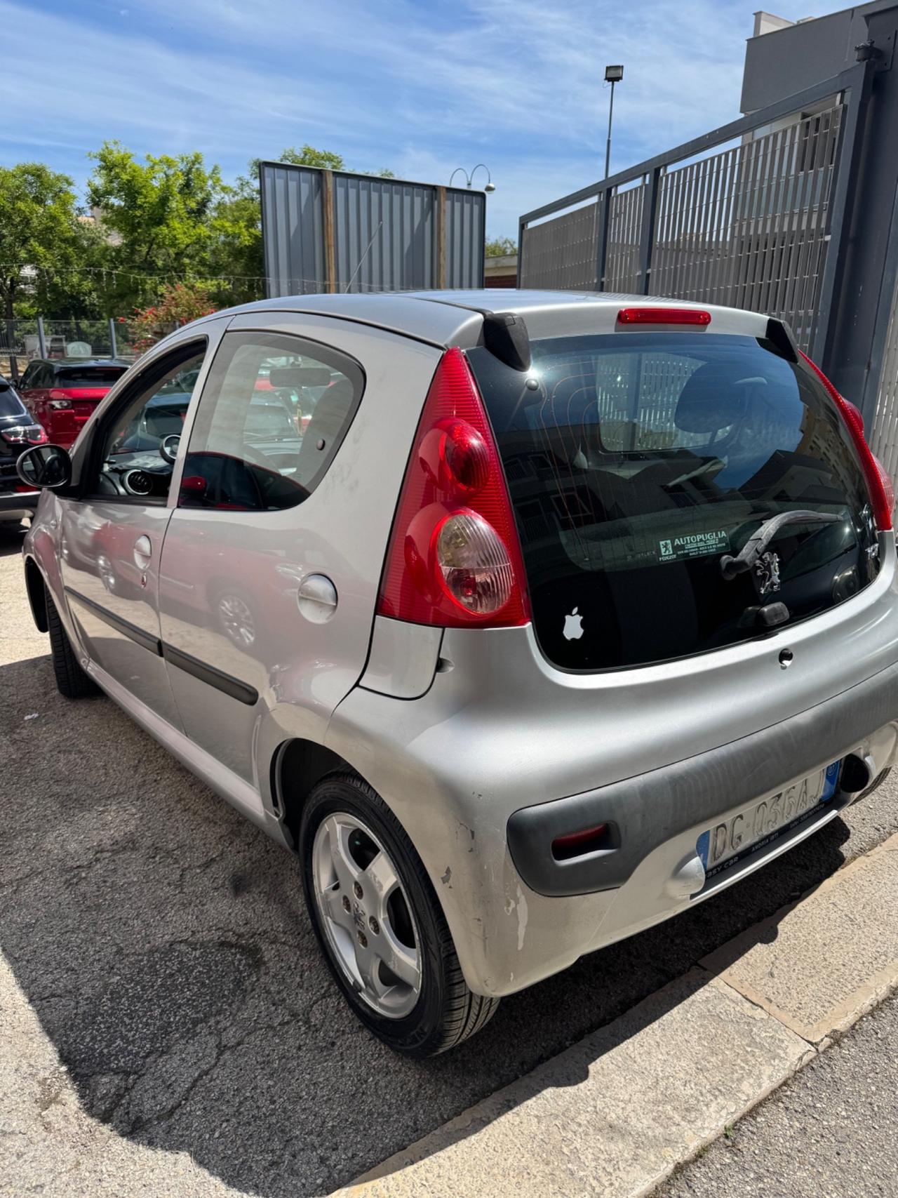 Peugeot 107 1.4 HDi 5p. Plaisir