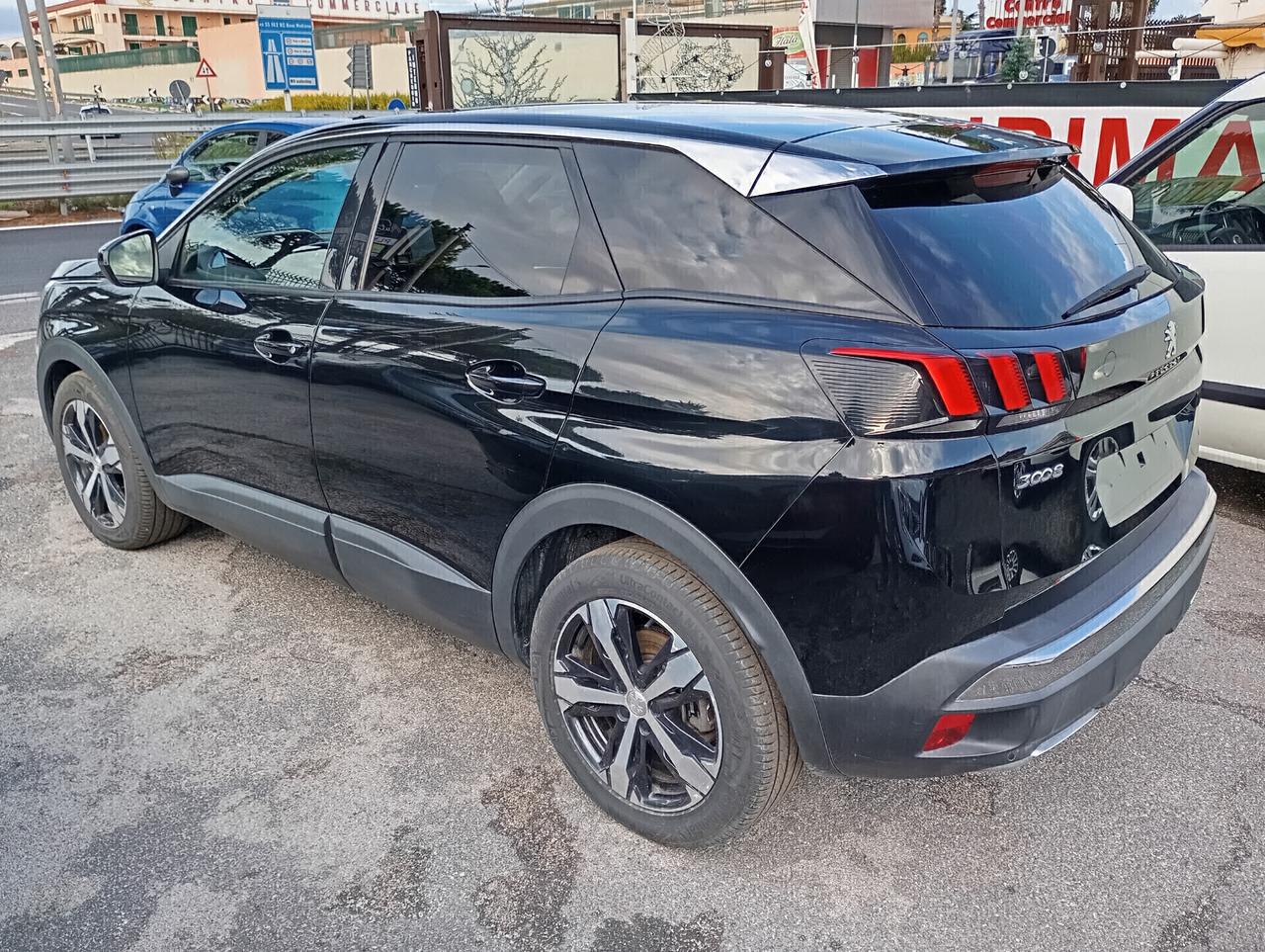 Peugeot 3008 1.5 BlueHDi 130CV Business
