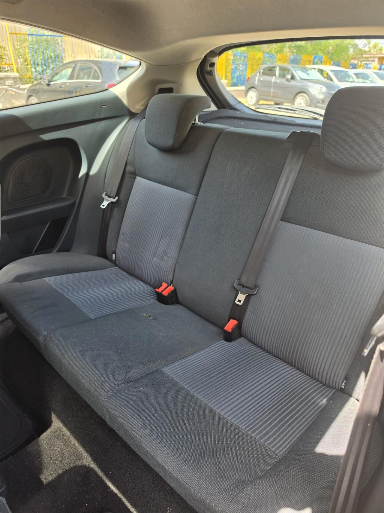 Ford Fiesta Ikon 1.4 TDCi 70CV 3 porte