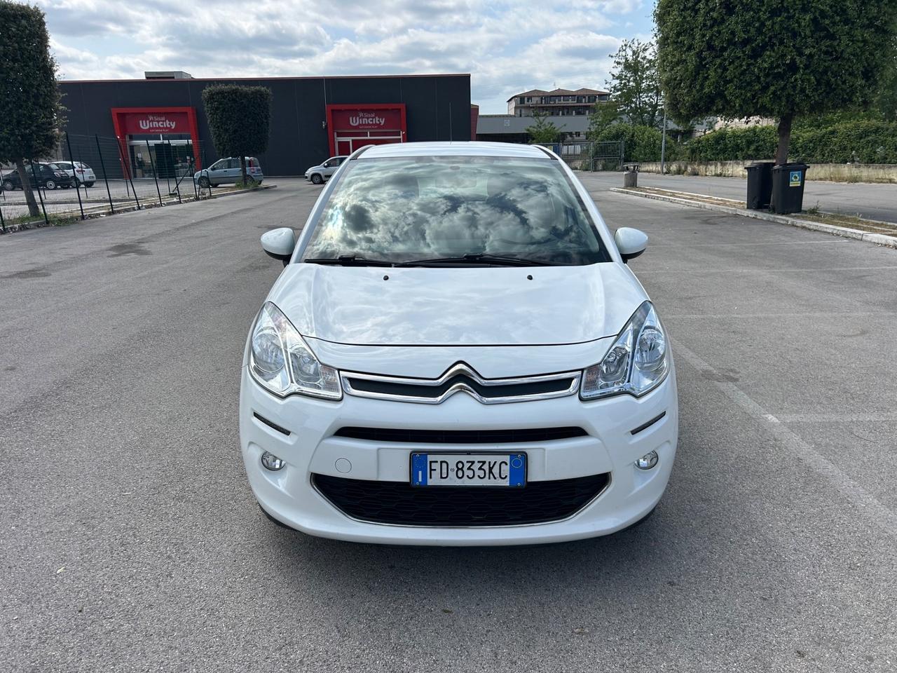 Citroen C3 BlueHDi 75 Live Edition dic/2016 full da vetrina