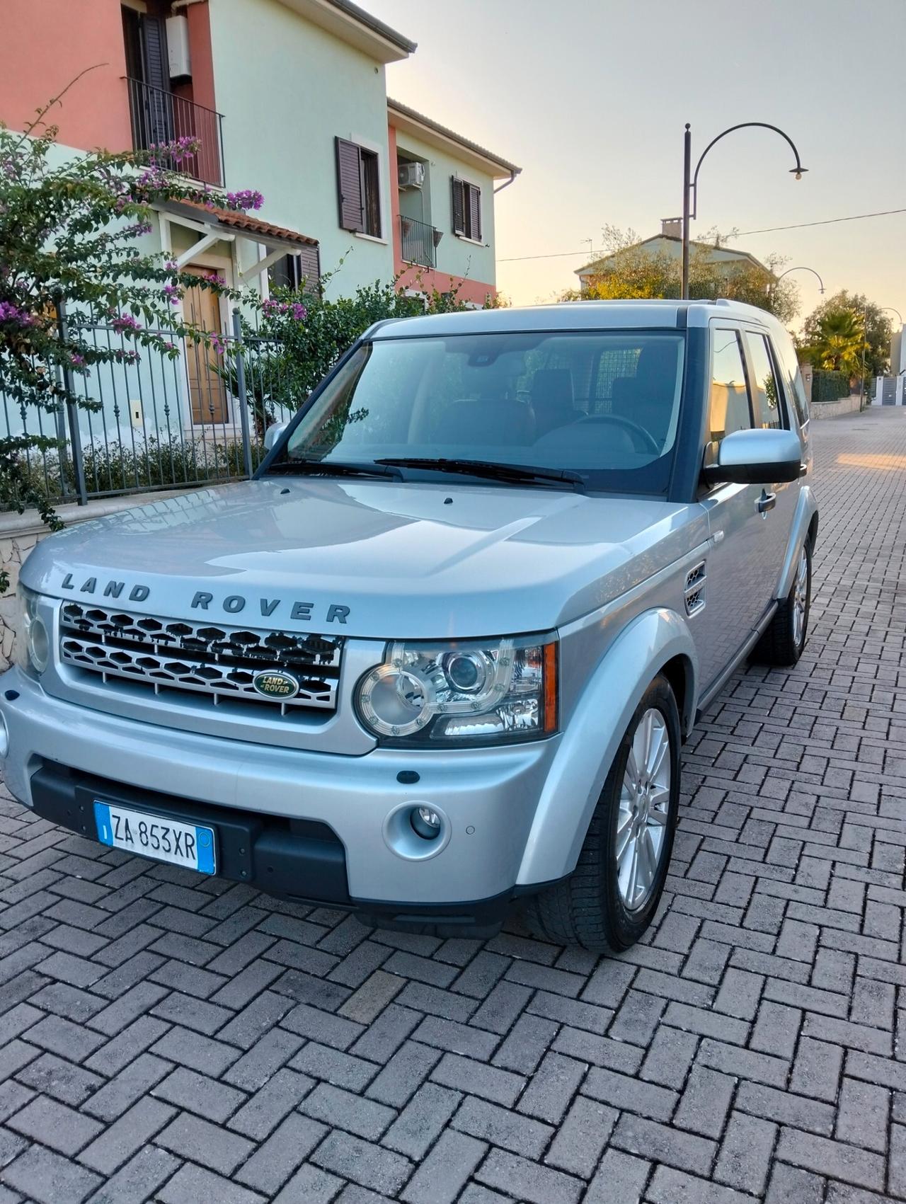 Land Rover Discovery 4 3.0 SDV6 245CV HSE