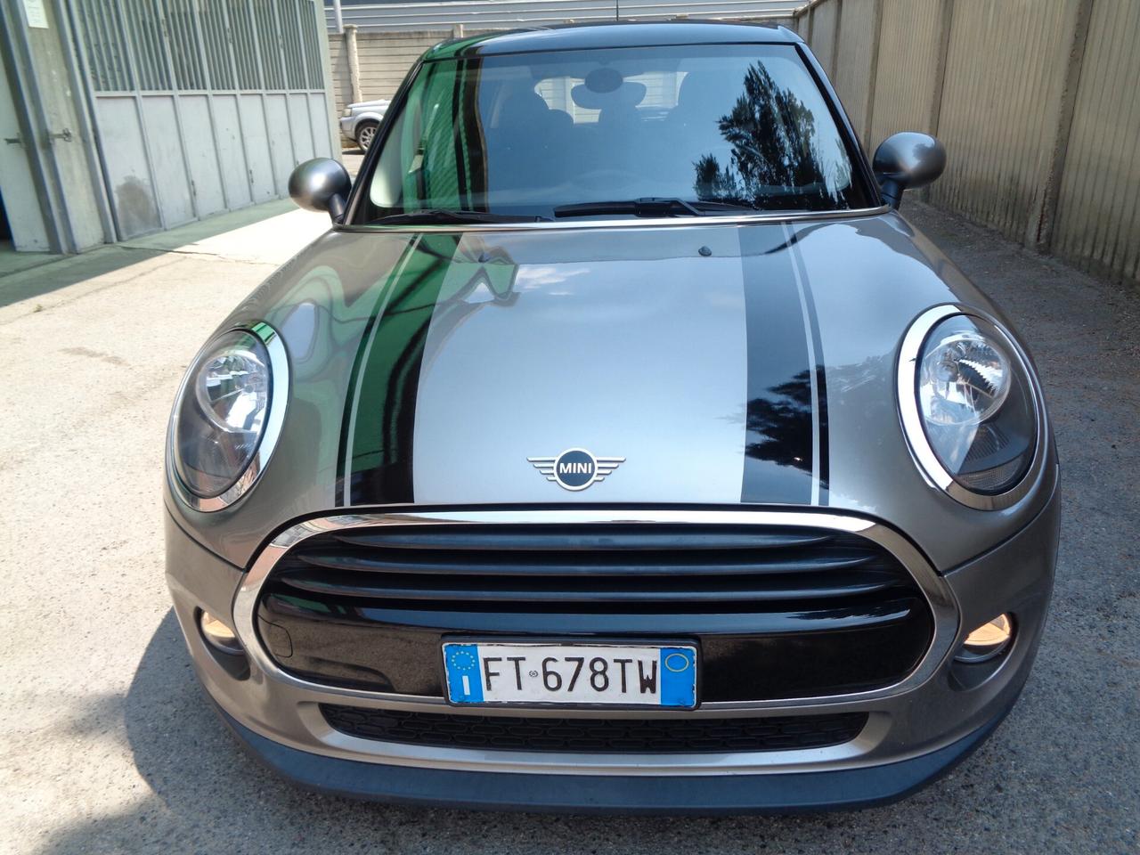 Mini Mini 1.5 Cooper D Business 5 porte AUTOMATICA