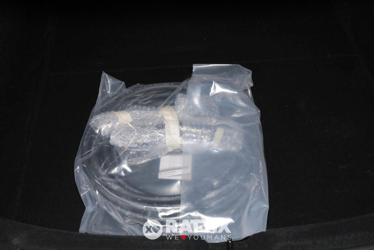 Tesla Model 3 motore elettrico Premium RWD + tetto panoramico & Wallbox