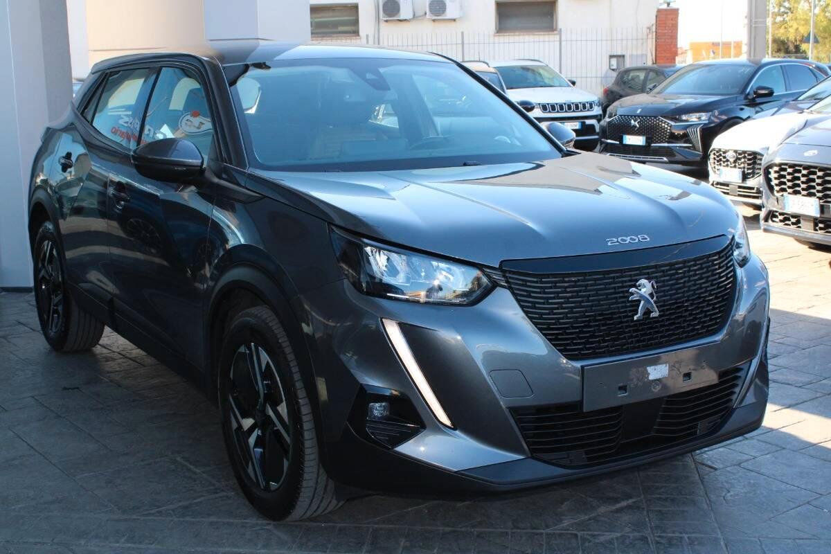 Peugeot 2008 1.5 bluehdi Active s&s 100cv Con NAVIGATORE