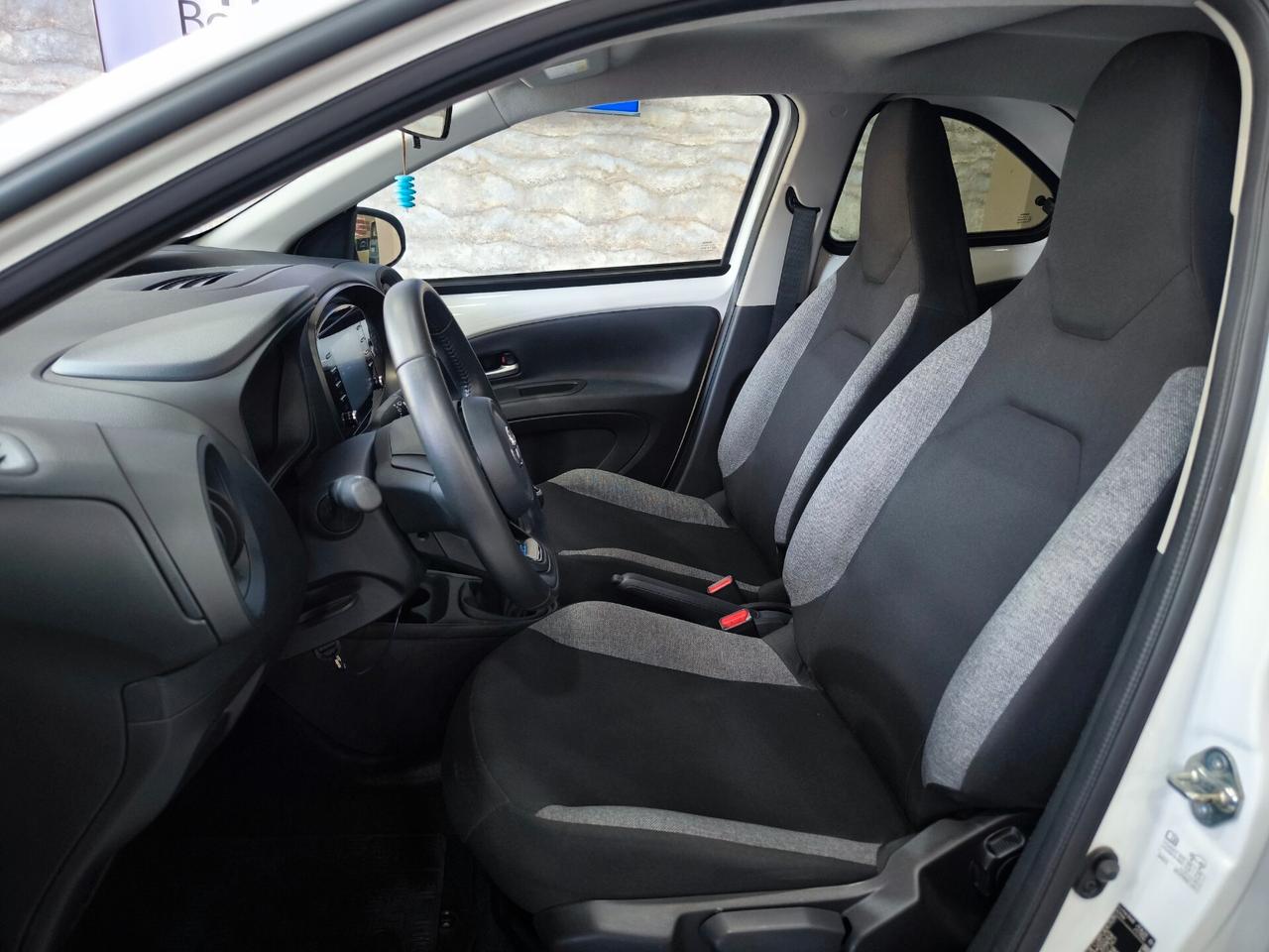 Toyota Aygo X 1.0 VVT-i 72 CV 5 porte Trend