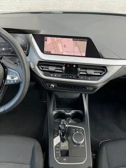 Bmw 118d 5p. Business Advantage