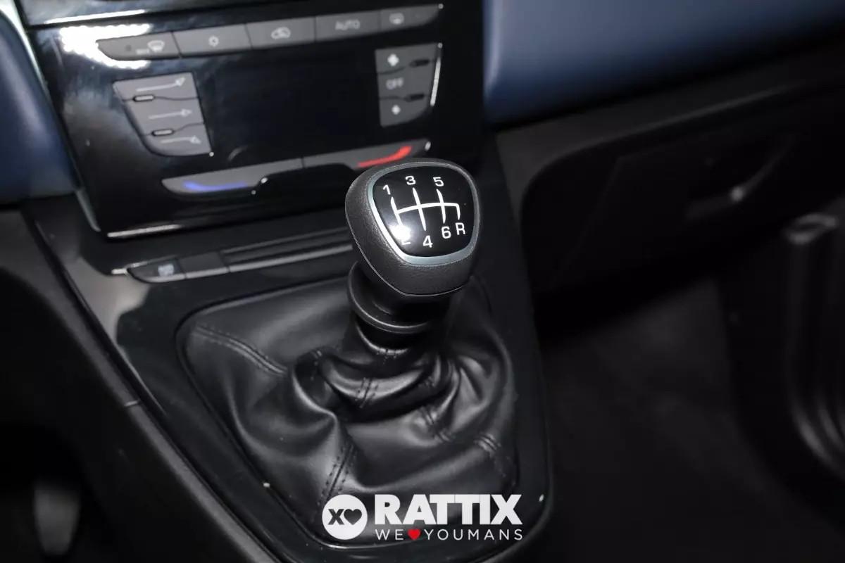 Lancia Ypsilon 1.0 Firefly Hybrid 70CV Oro