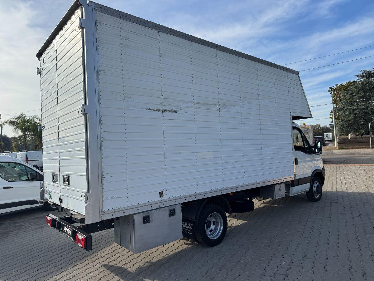 IVECO Daily 35C17 3.0 Furgonatura in alluminio 4.8 Metri