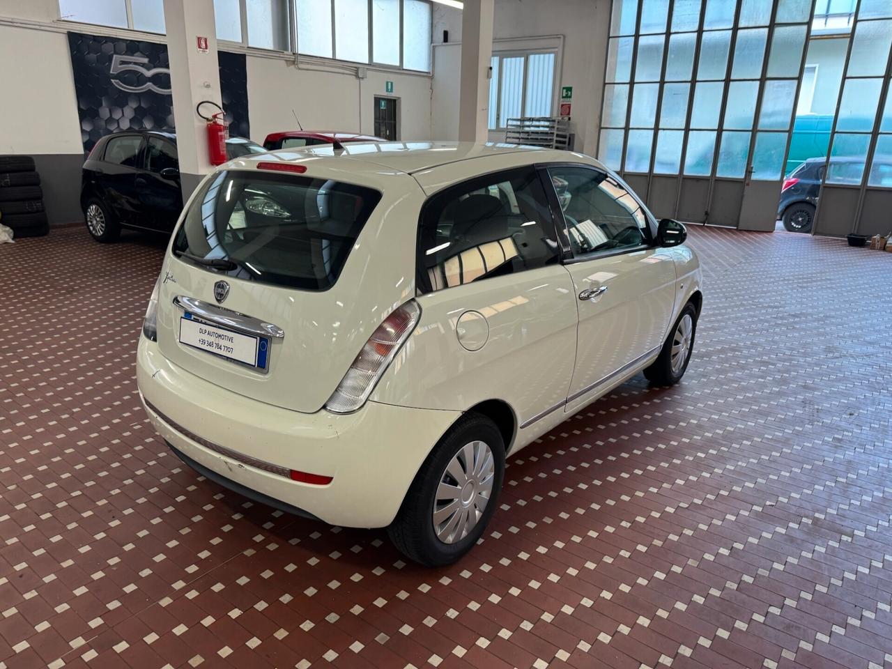 Lancia Ypsilon 1.2 69 CV Unyca NEOPATENTATI