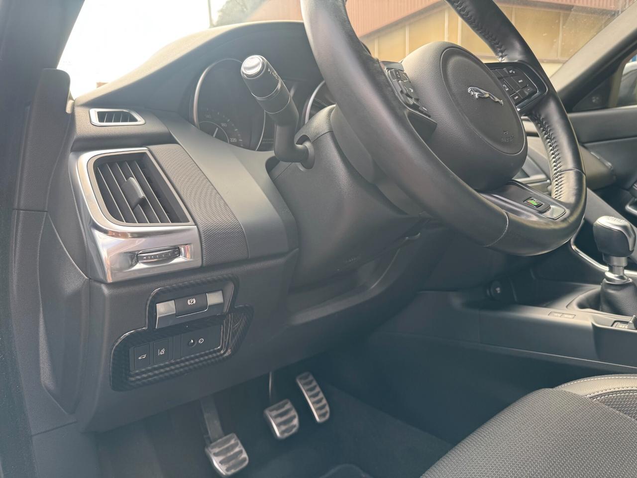 Jaguar E-Pace 2.0D 150 CV R-Dynamic