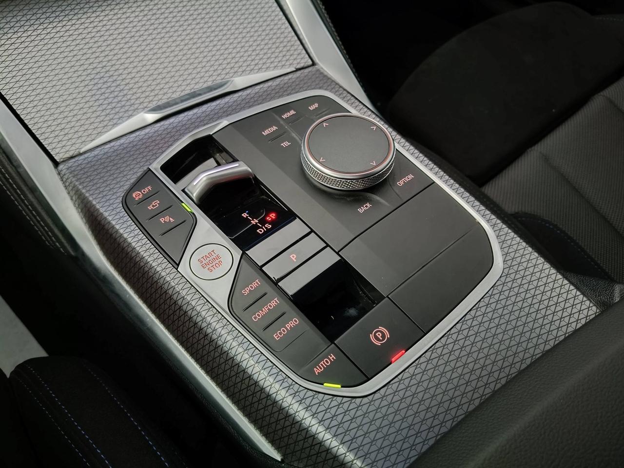 BMW Serie 4 G26 LCI 2024 Gran Coupe - 420d Gran Coupe mhev 48V xdrive MSport Pro auto