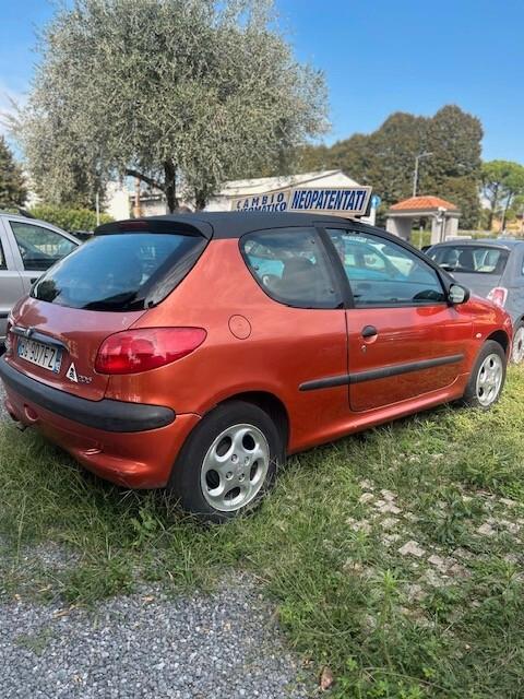 Peugeot 206 1.4 3p. XT CAMBIO AUTOMATICO PER NEOPATENTATI