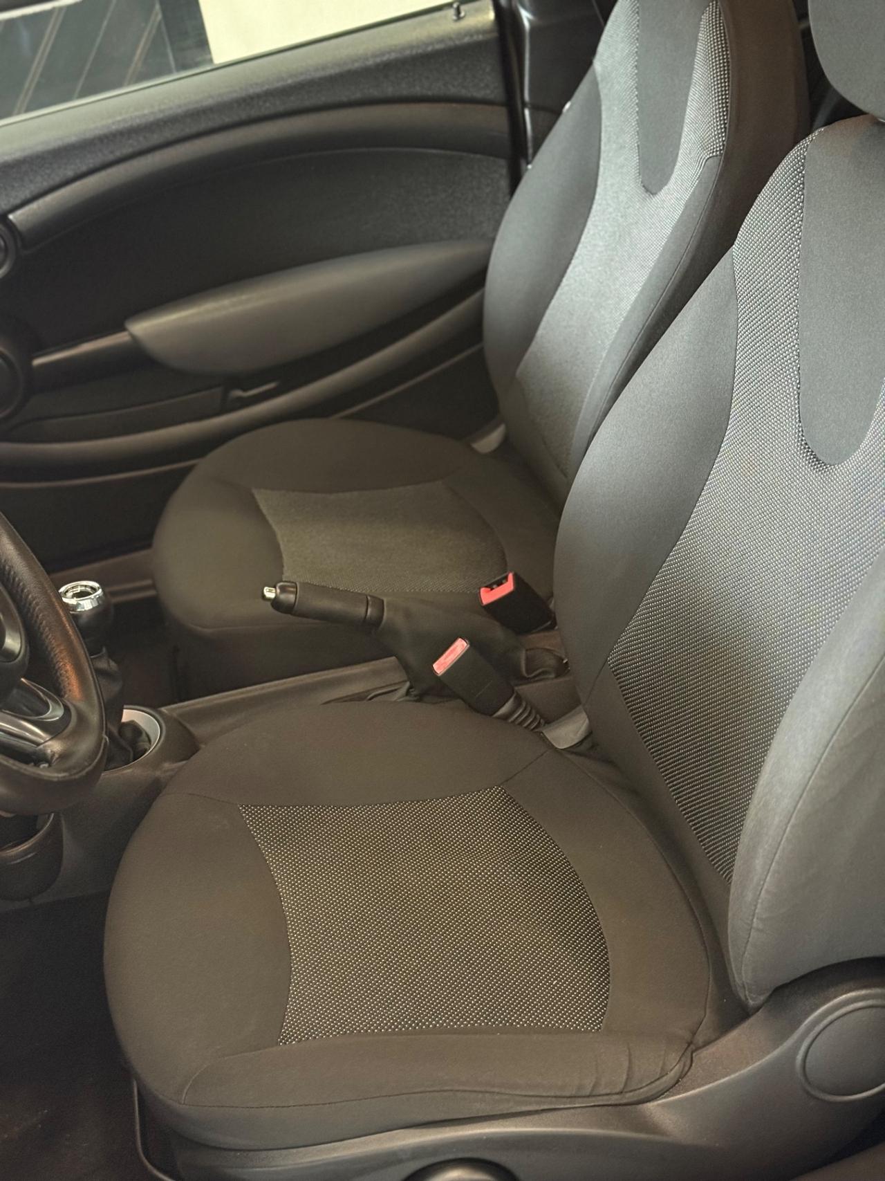 Mini 1.6 16V Cooper D