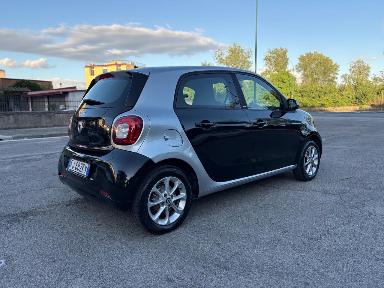 Smart ForFour AUTOMATICA 1.0 Benzina 70cv
