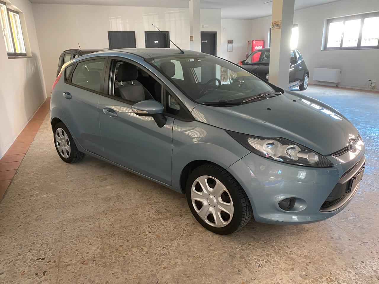 Ford Fiesta Fiesta+ 1.2 82CV 5 porte NEOPATENTATI