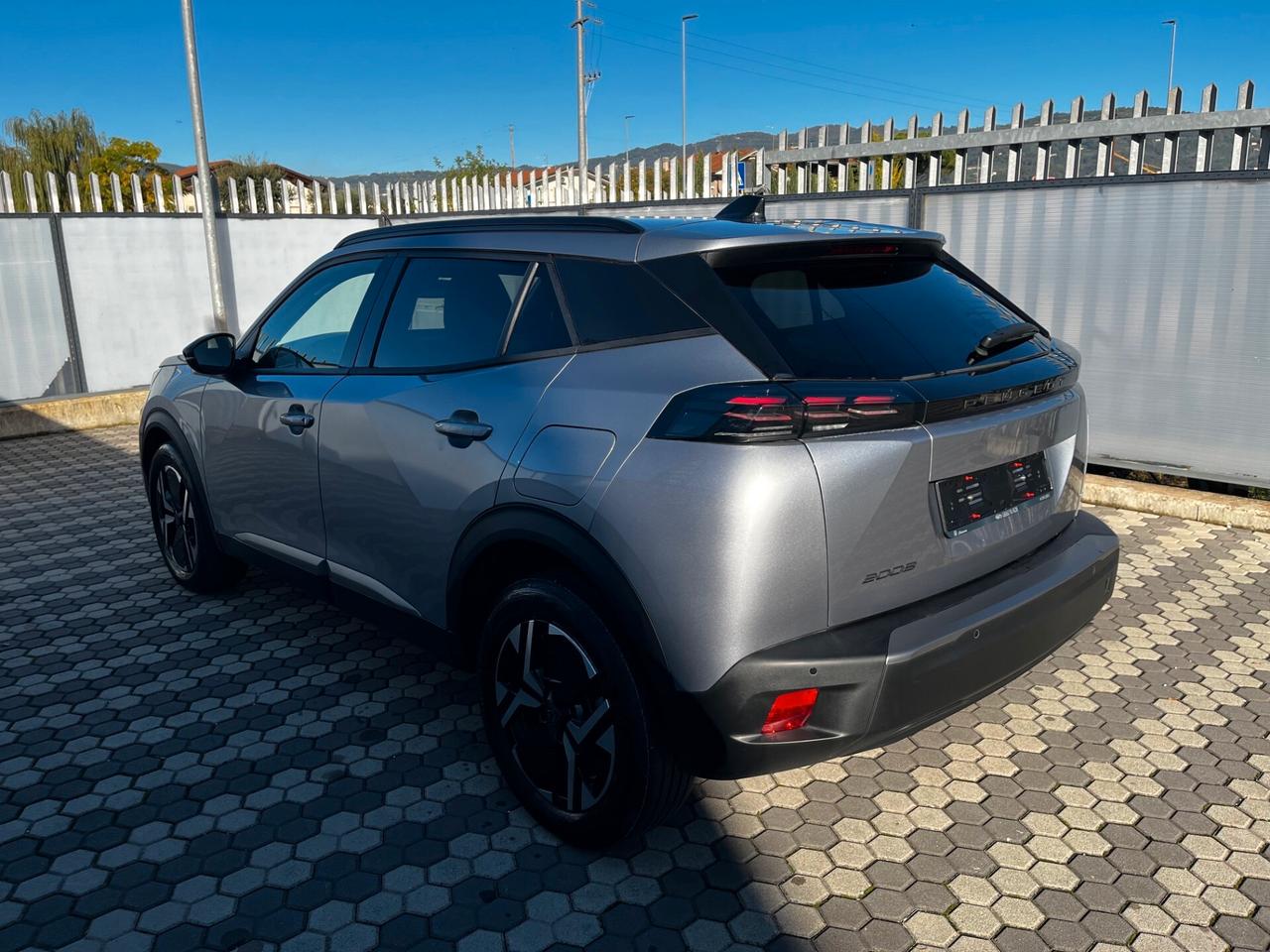 Peugeot 2008 PureTech 100 S&S Allure