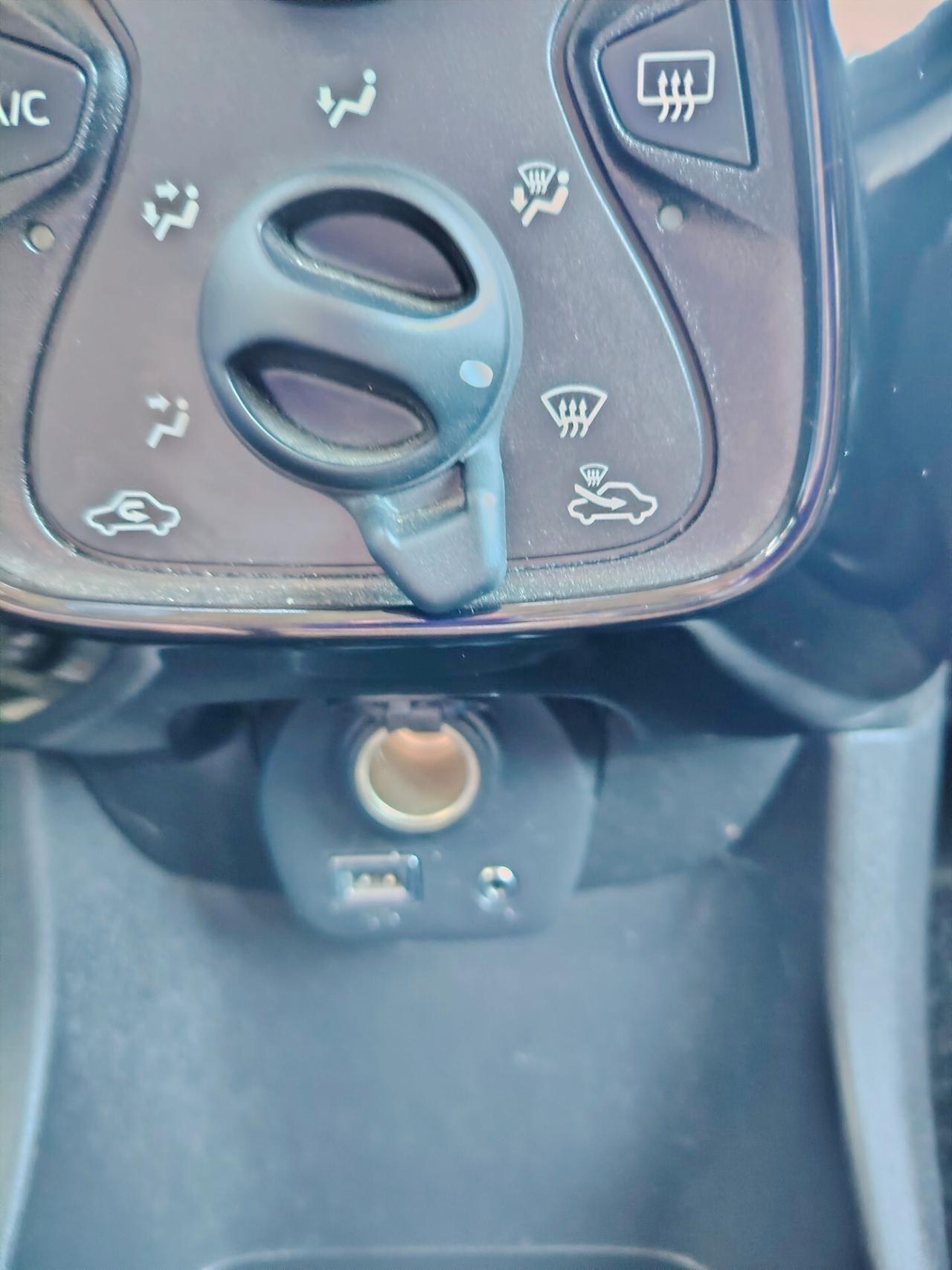 Citroen C1 VTi 72 5 porte Urban Ride - NEOPATENTATI