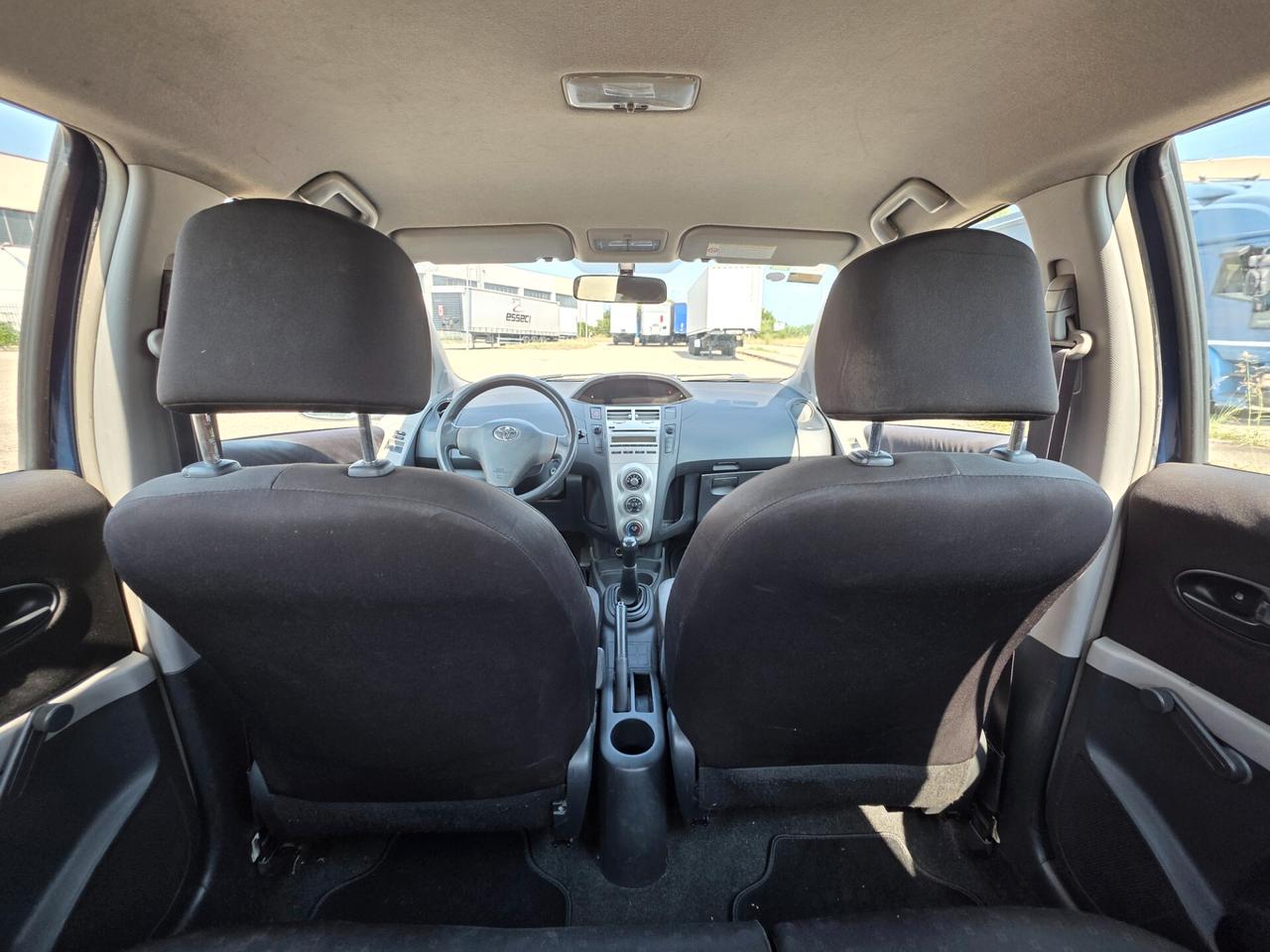 Toyota Yaris 1.0 5 porte