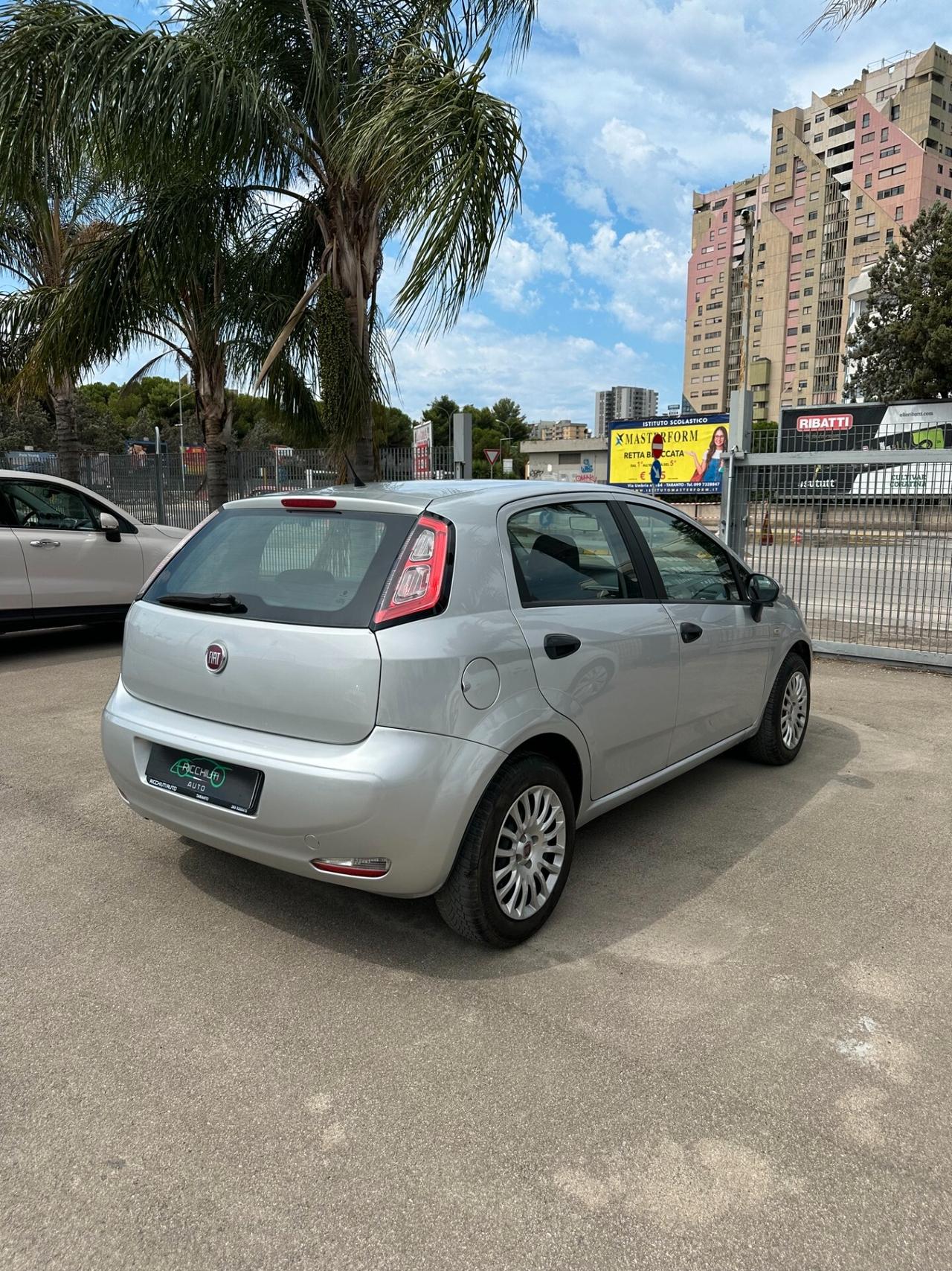 FIAT PUNTO STREET 1.4 GPL 2012 NO GARANZIA