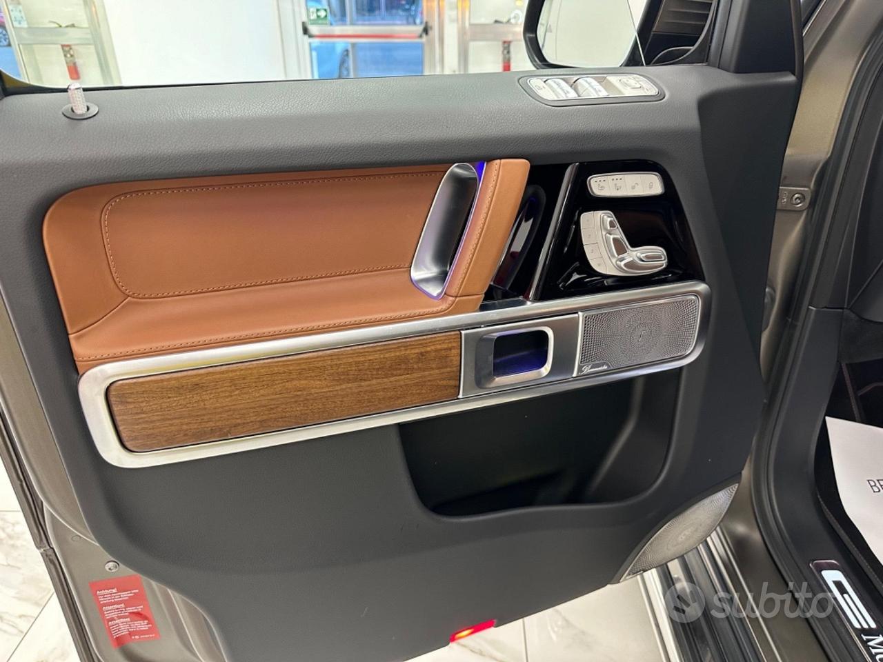MERCEDES - BENZ G 400 D S.W. AMG Line 330 CV