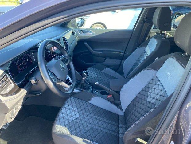 VOLKSWAGEN Taigo 1.0 TSI 110 CV R-Line