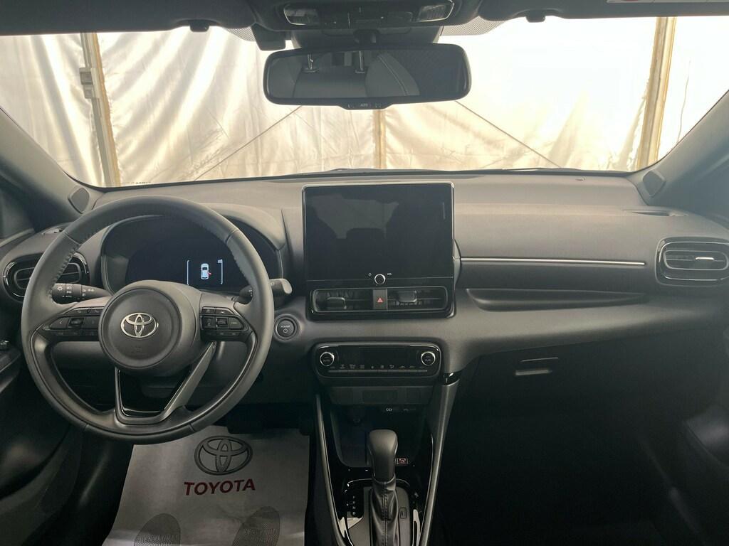 Toyota Yaris 1.5 Hybrid 130 Lounge E-CVT