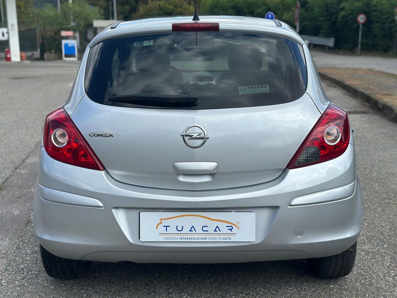 Opel Corsa Cosmo 1.2 Eco FLEX #6774