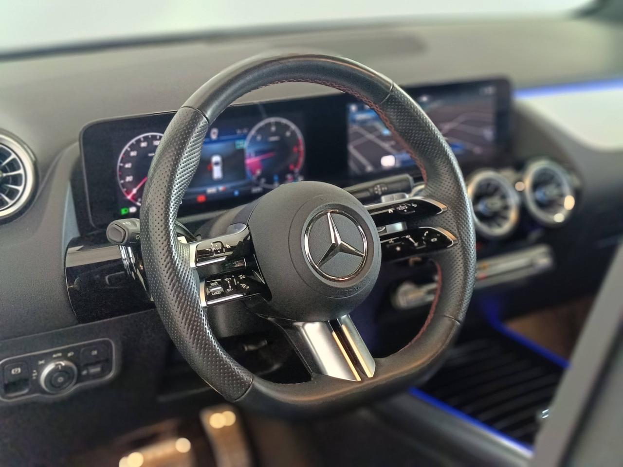 Mercedes-Benz GLA-H247 2023 - GLA 180 d AMG Line Advanced Plus auto