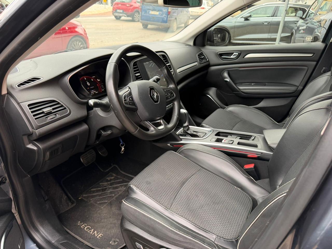 Renault Megane Mégane dCi 8V 110 CV EDC Energy Bose