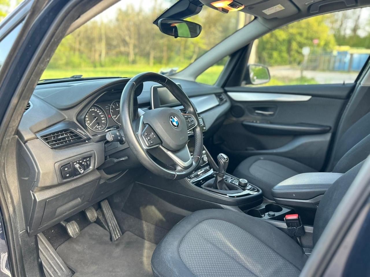 BMW 216d Active Tourer Navi Sensori Cruise Euro6 OK Neopatentati