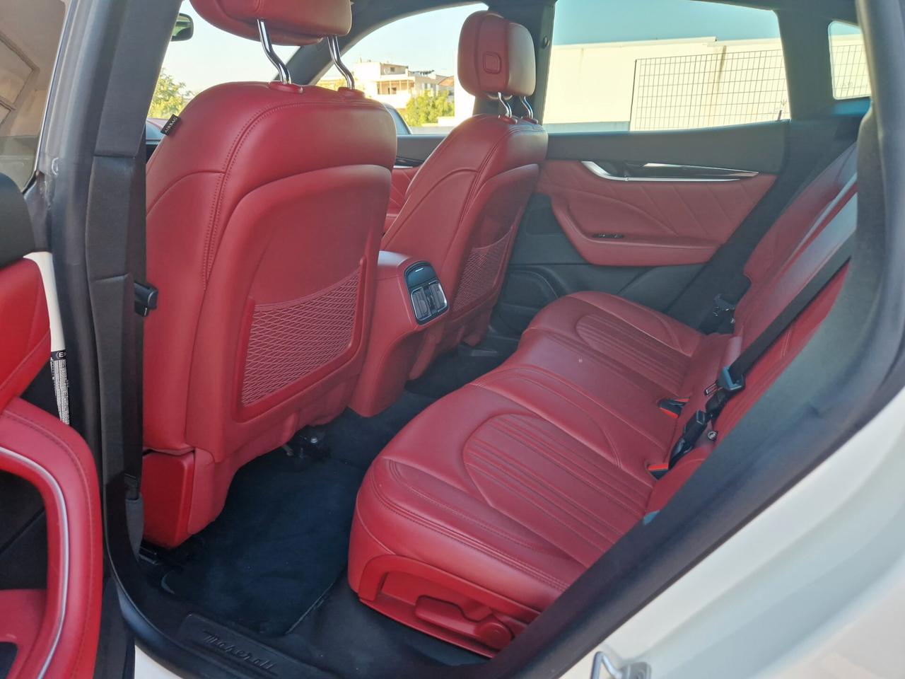 Maserati Levante V6 Diesel 275 CV AWD Granlusso