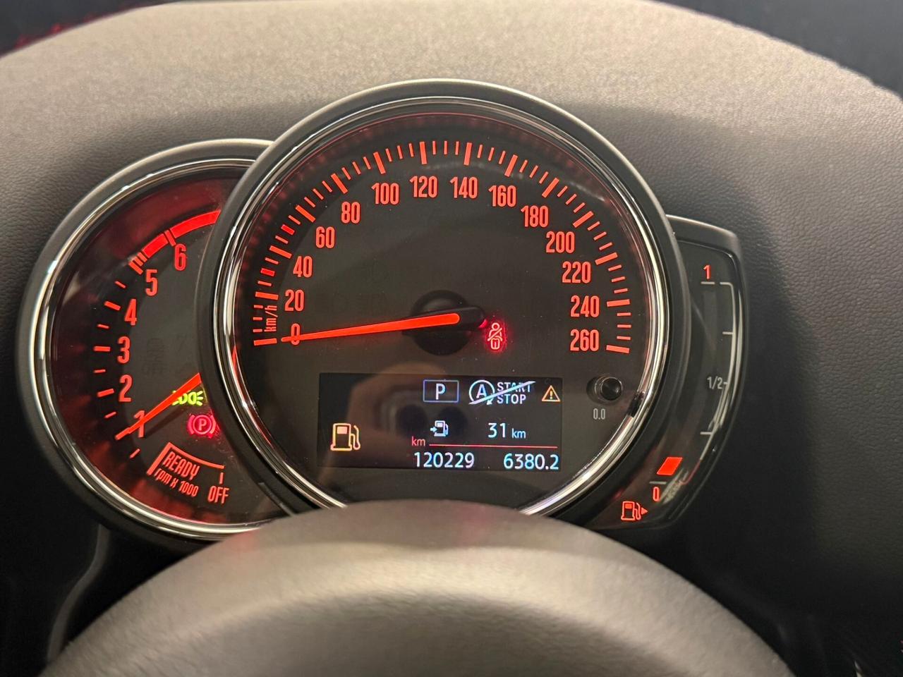 Mini Cooper D Countryman 1.5 HYPE