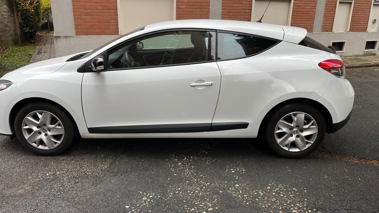 Renault Megane Mégane Coupé 1.6 Wave Edition