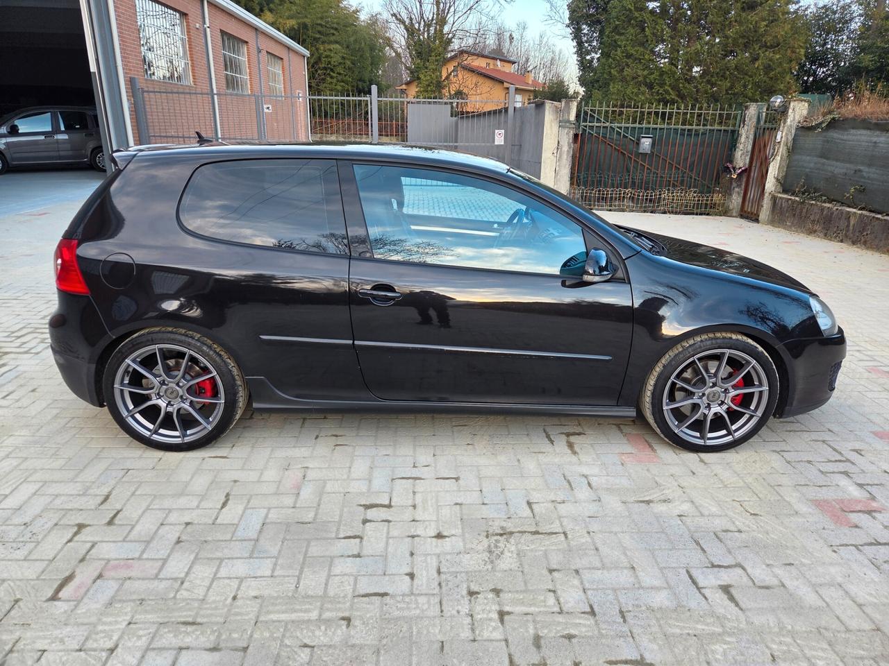 Volkswagen Golf GTI 2.0 16V TFSI 3p.