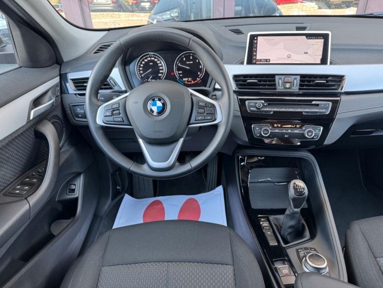 BMW X2 sdrive18d Business X