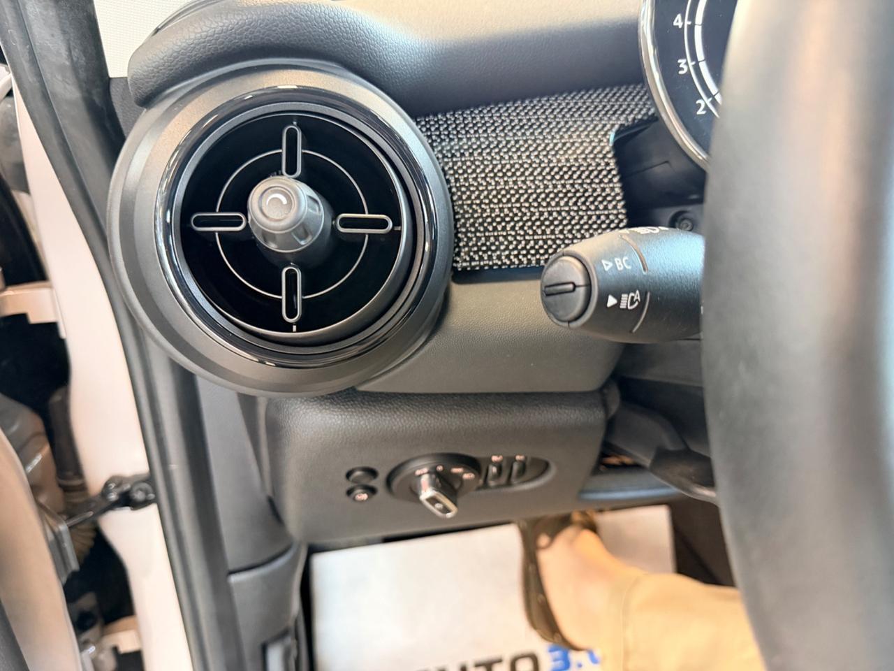 Mini 1.5 Cooper Classic 3p. auto