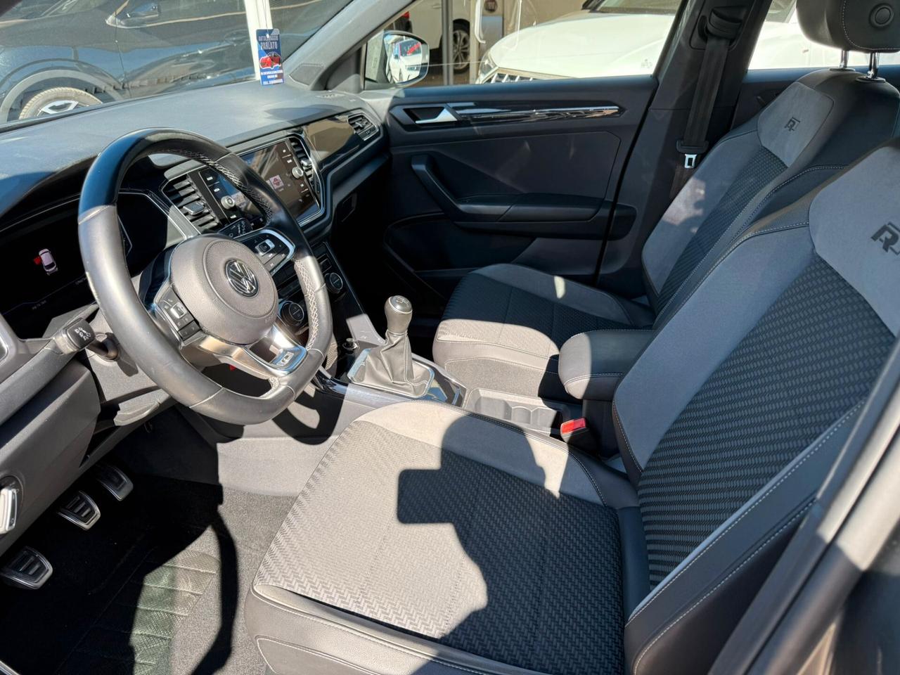 Volkswagen T-Roc 1.6 TDI SCR Style BlueMotion Technology R-LINE